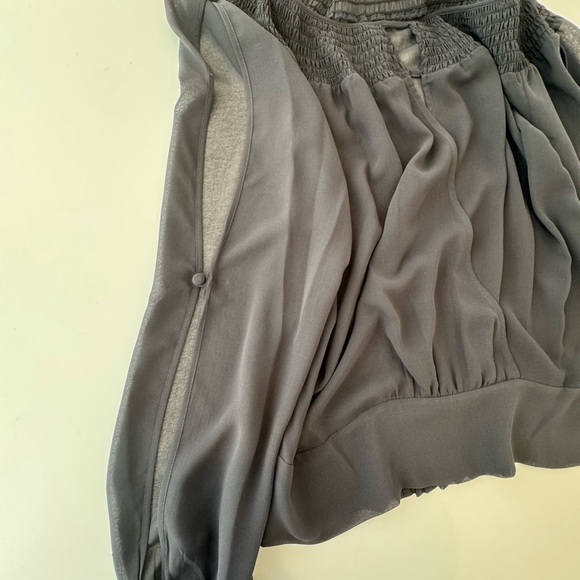 BCBG MaxAzria Sheer top, long sleeves with slits Scooped neck Size XXS Black - Picture 8 of 8